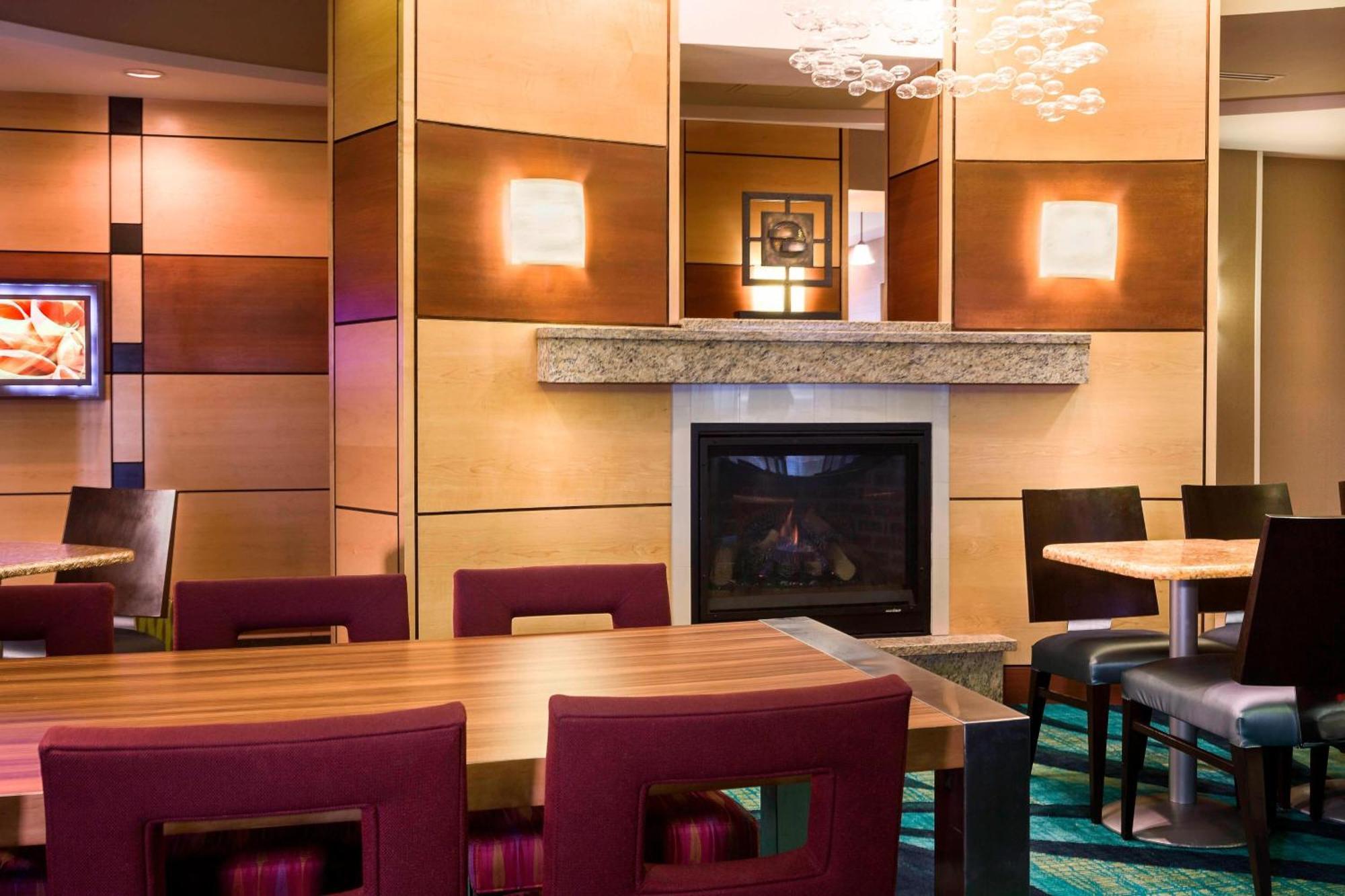 Springhill Suites By Marriott Cheyenne Exterior photo