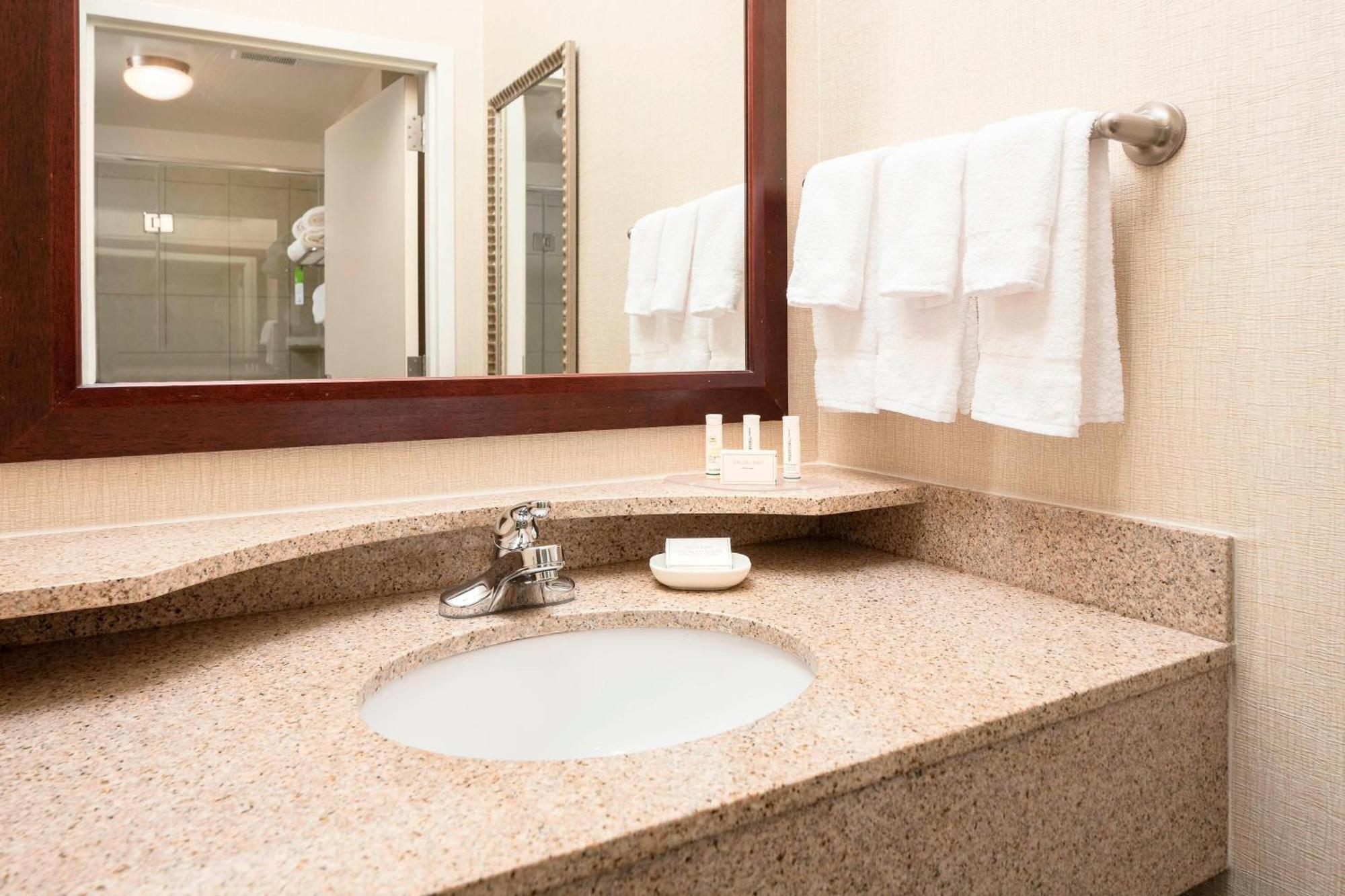Springhill Suites By Marriott Cheyenne Exterior photo