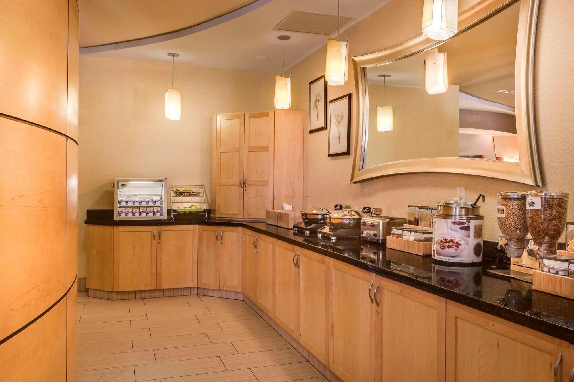 Springhill Suites By Marriott Cheyenne Exterior photo