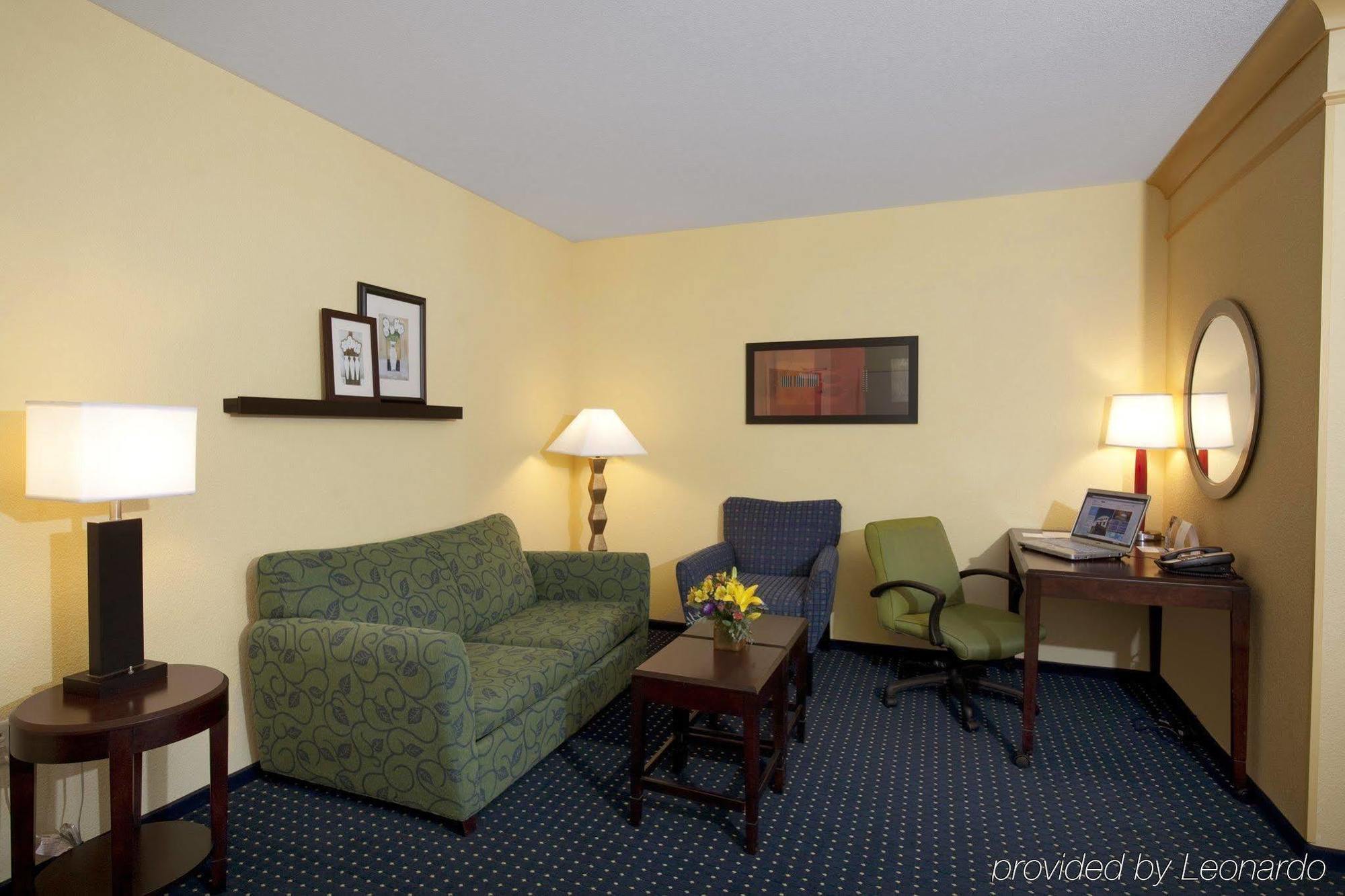 Springhill Suites By Marriott Cheyenne Exterior photo